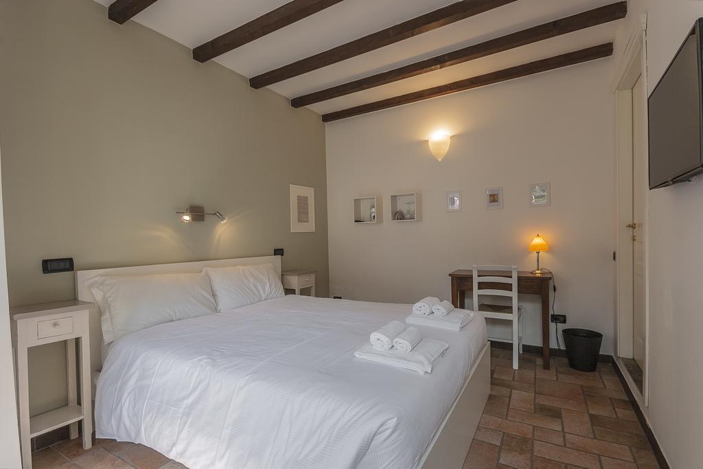 Standard Double Room,133472754:JPEG