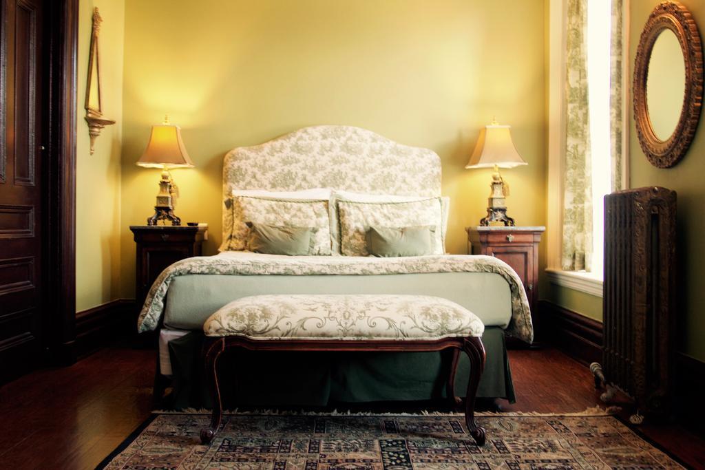 Deluxe Room,806861367:JPEG