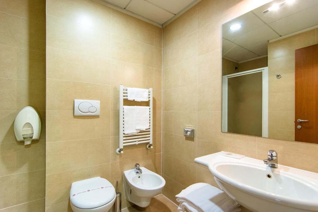 Triple Room,272180657:JPEG