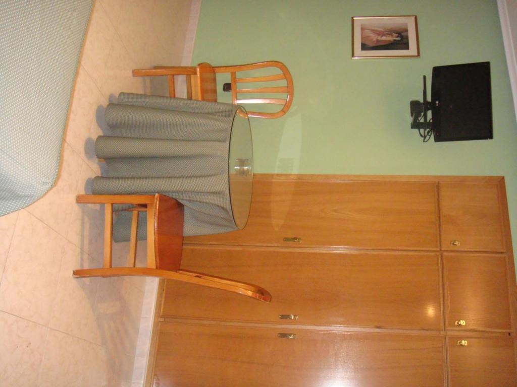 Single Room,28137056:JPEG