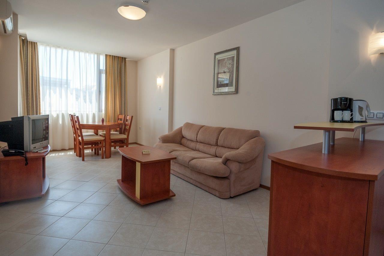 Familie Appartement met 1 Slaapkamer en Uitzicht op het Zwembad
