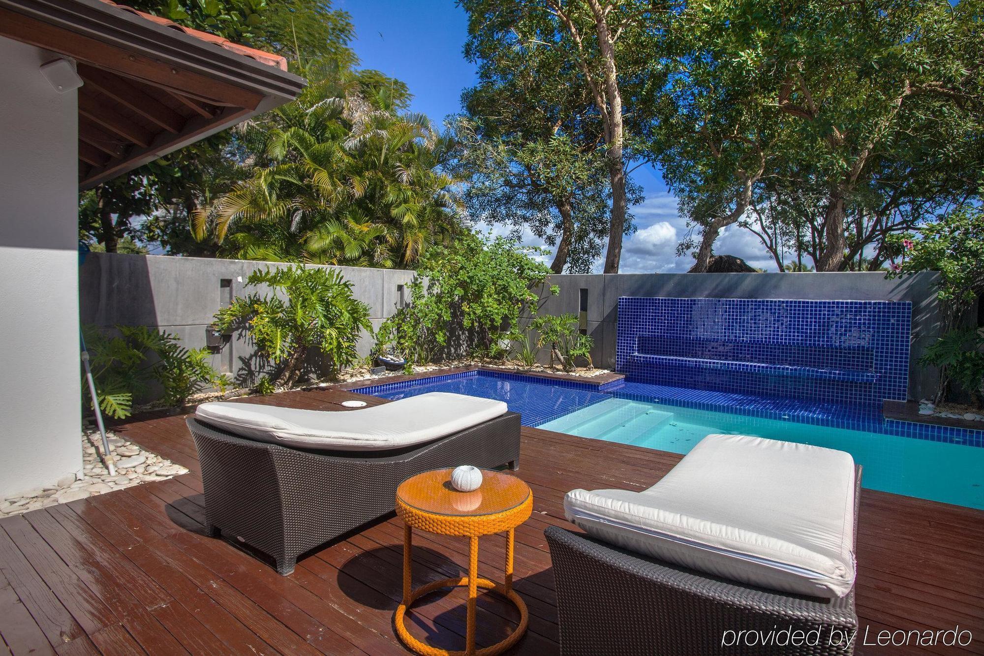Garden Three-Bedroom Villa - Golf Cart Included