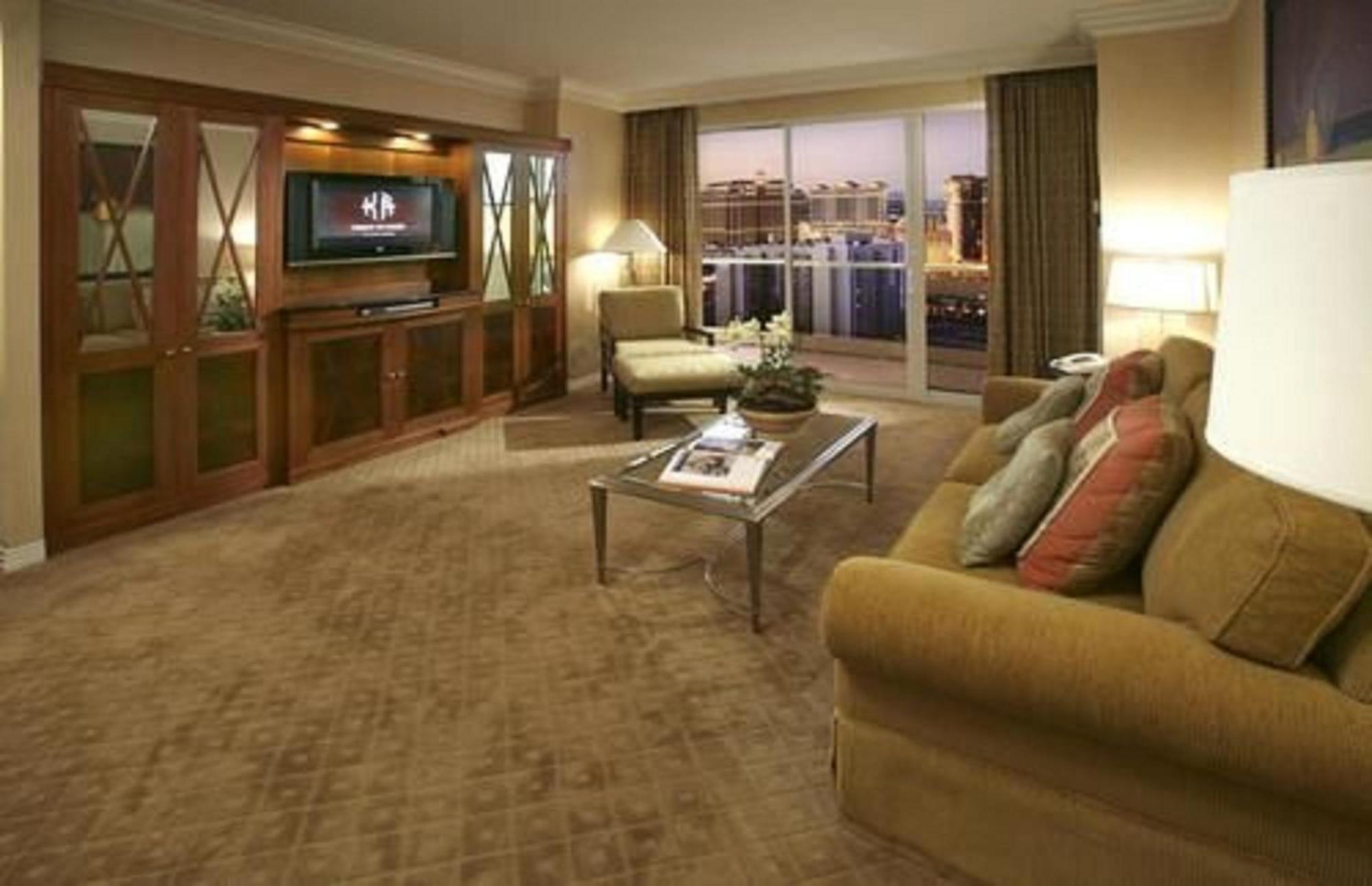 Suite met 1 Slaapkamer - Balkon - Uitzicht op de Strip