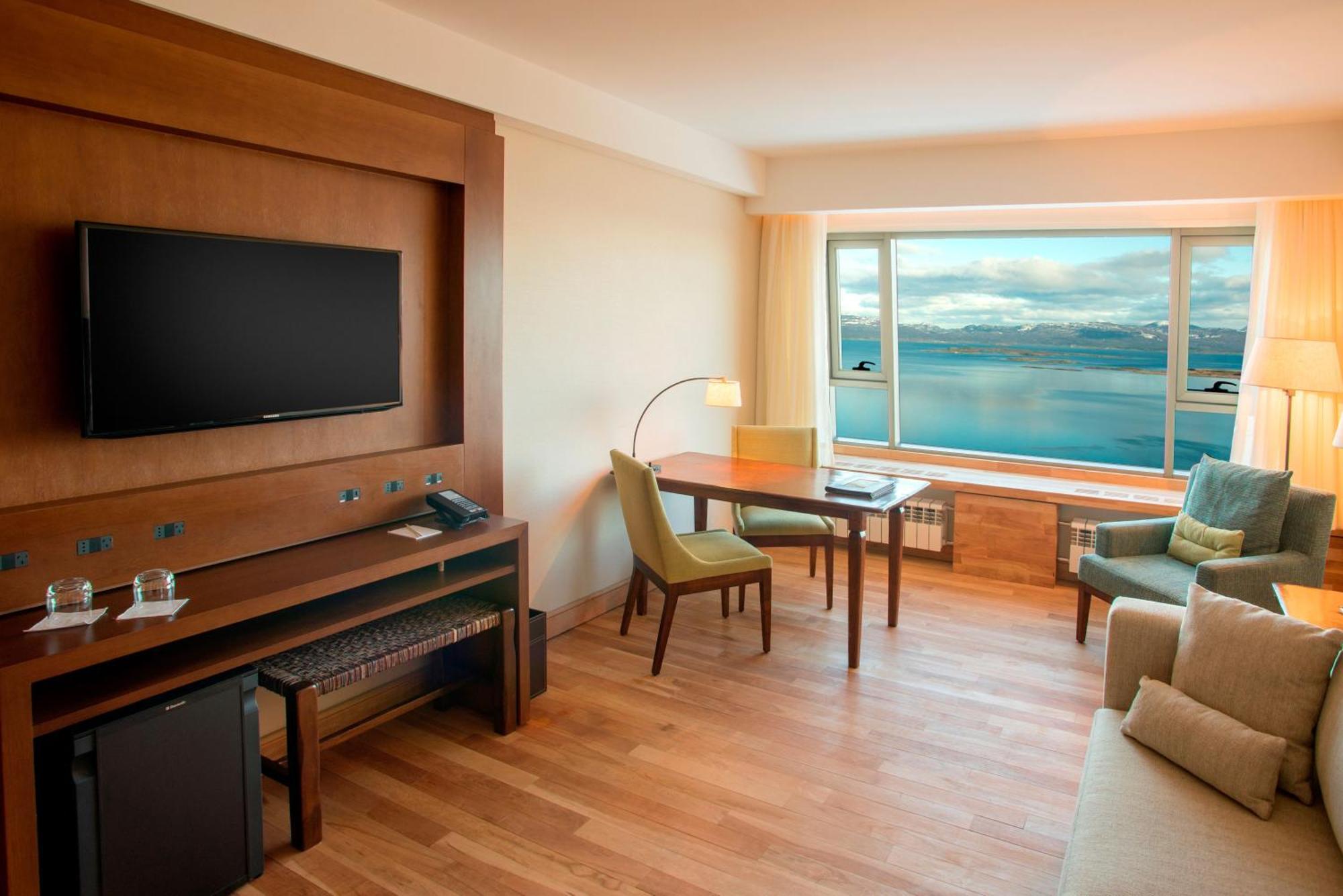 Superior Suite with Sea View,1679605492:JPEG