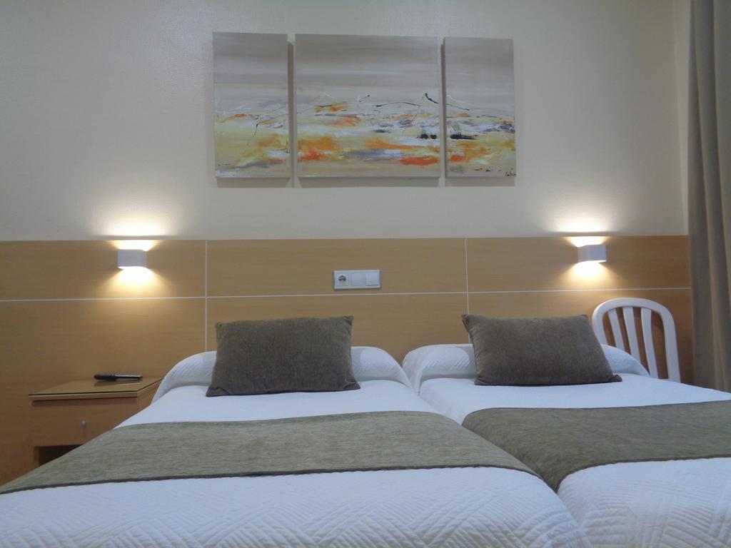 Exterior twin room,339368860:JPEG