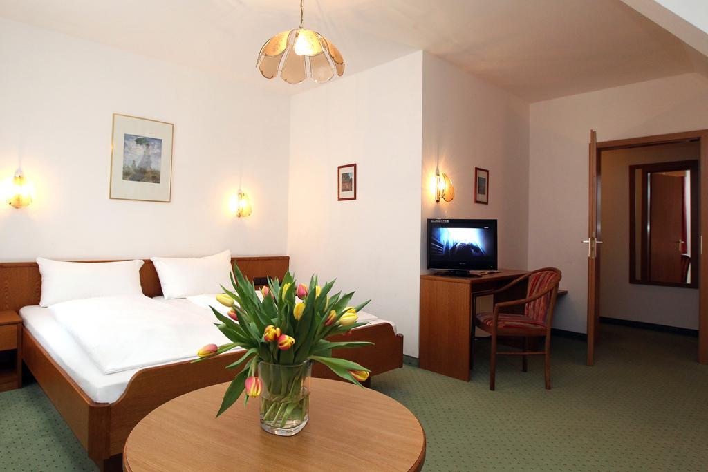 Dreibettzimmer
