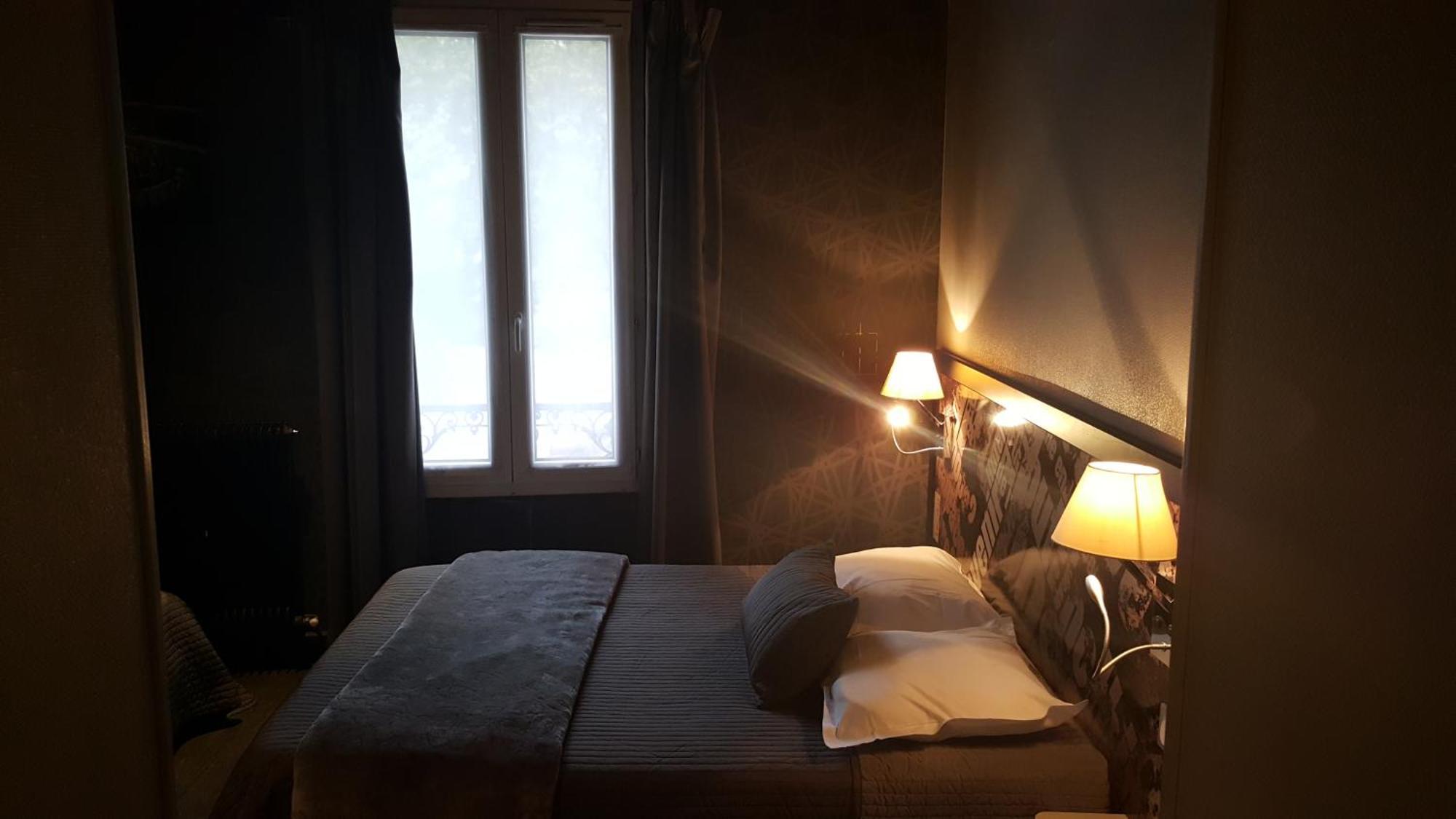 Chambre Double - Accessible aux Personnes à Mobilité Réduite
