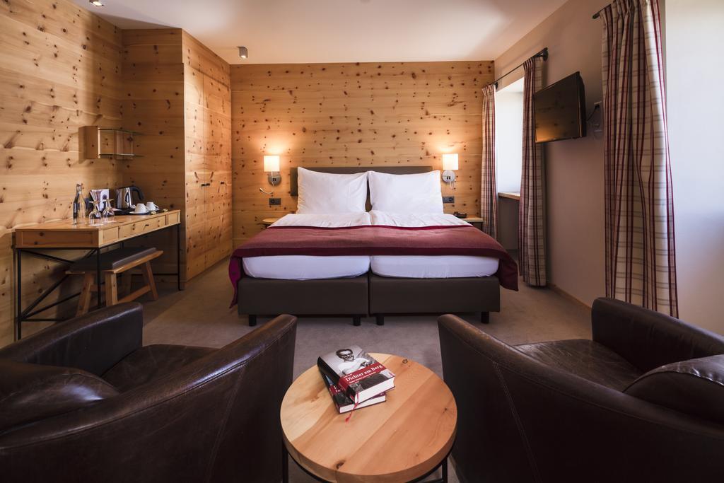 Chambre Double - Vue sur Montagne