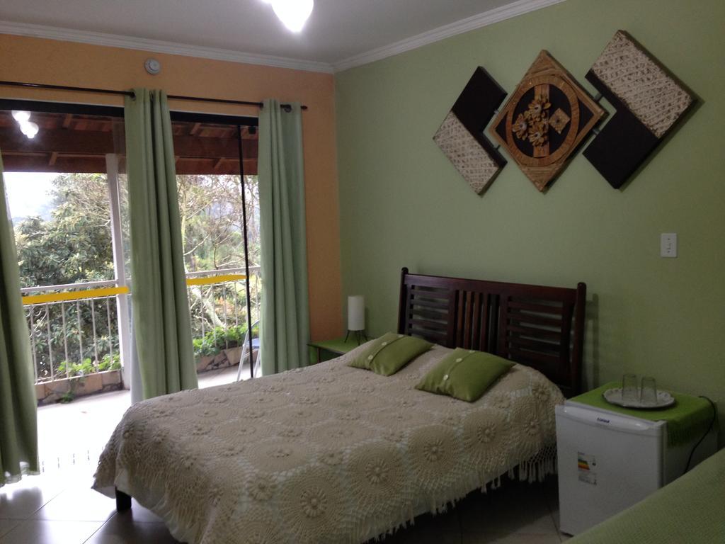 Quarto Duplo
