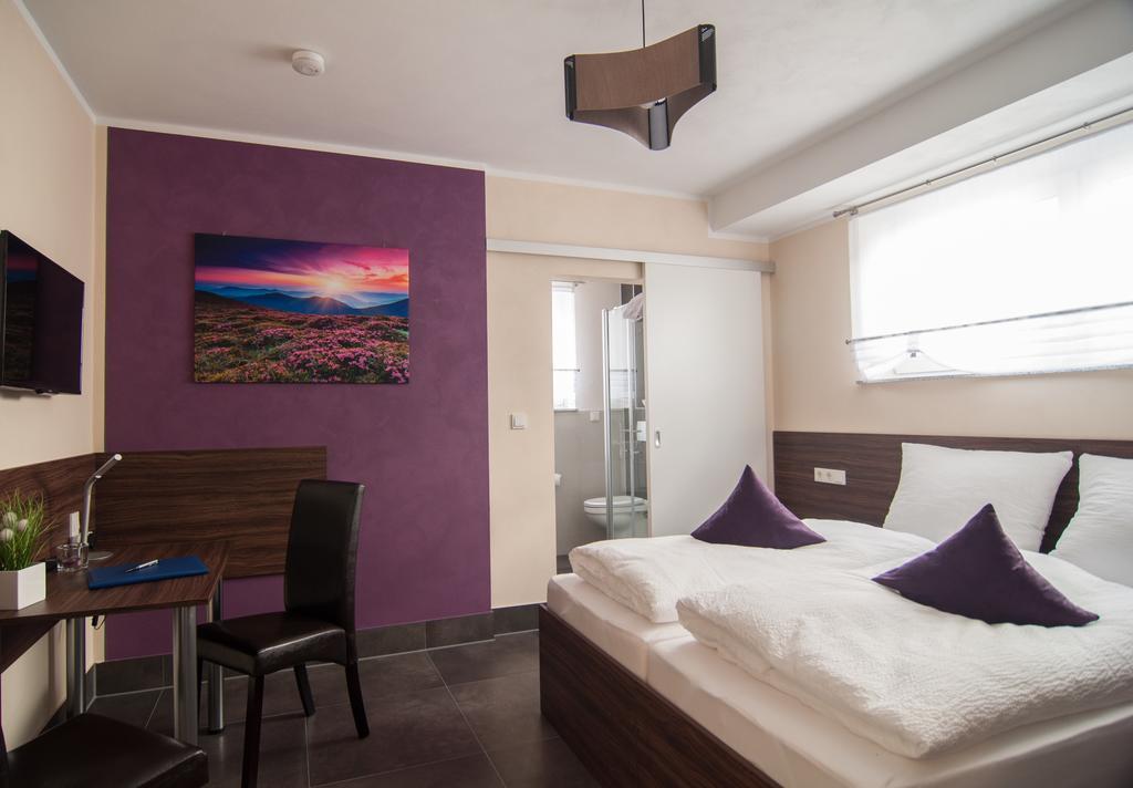 Apartment mit Balkon