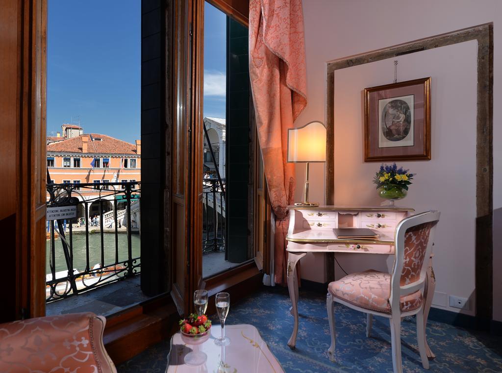Junior Suite with Balcony and Grand Canal View - no smoking,325964983:JPEG