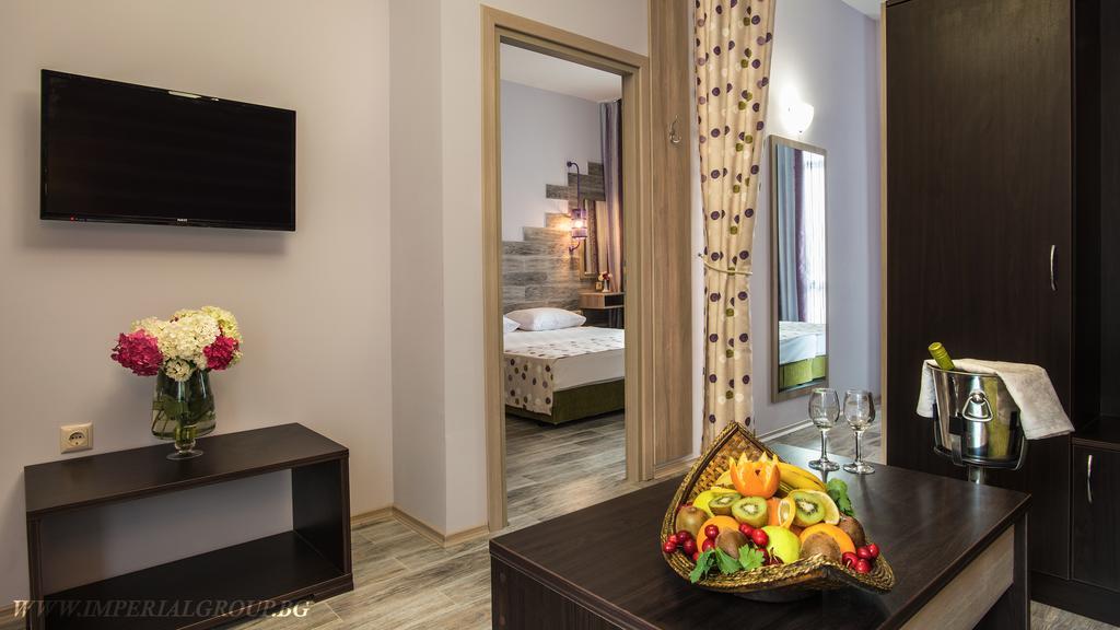 Suite 2 Chambres Familiale (4 Adultes + 2 Enfants)