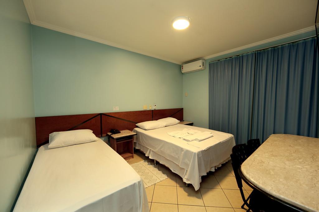 Quarto Duplo