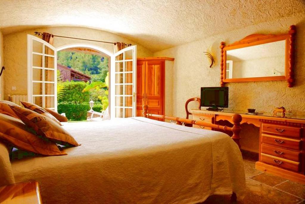Chambre Double Supérieure - Vue sur Jardin