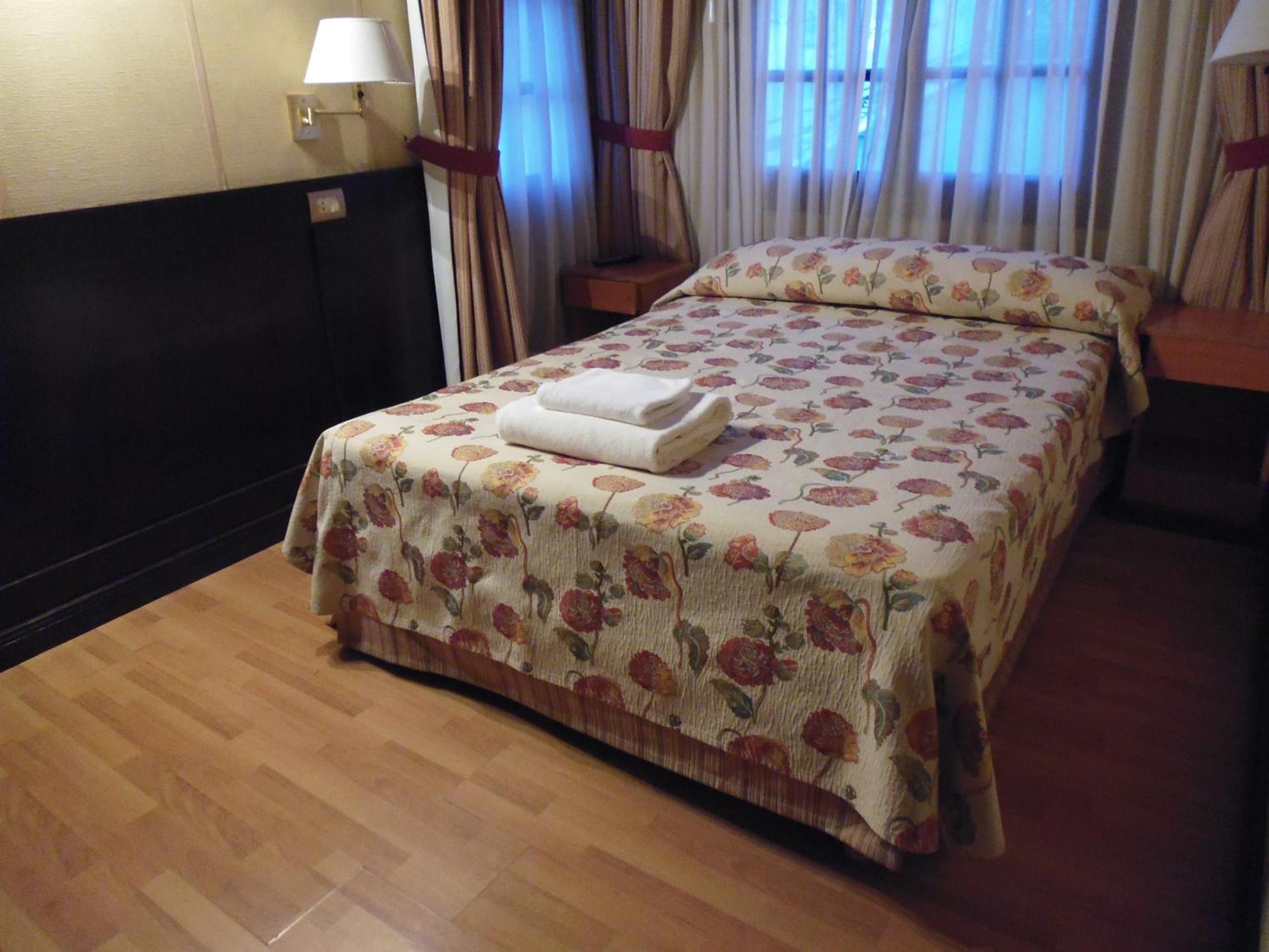Quarto Duplo Standard