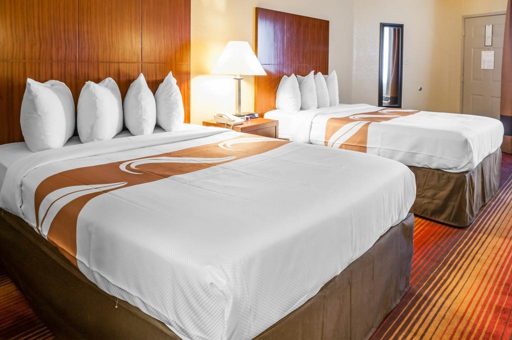 Queen Room with Two Queen Beds - Non-Smoking
