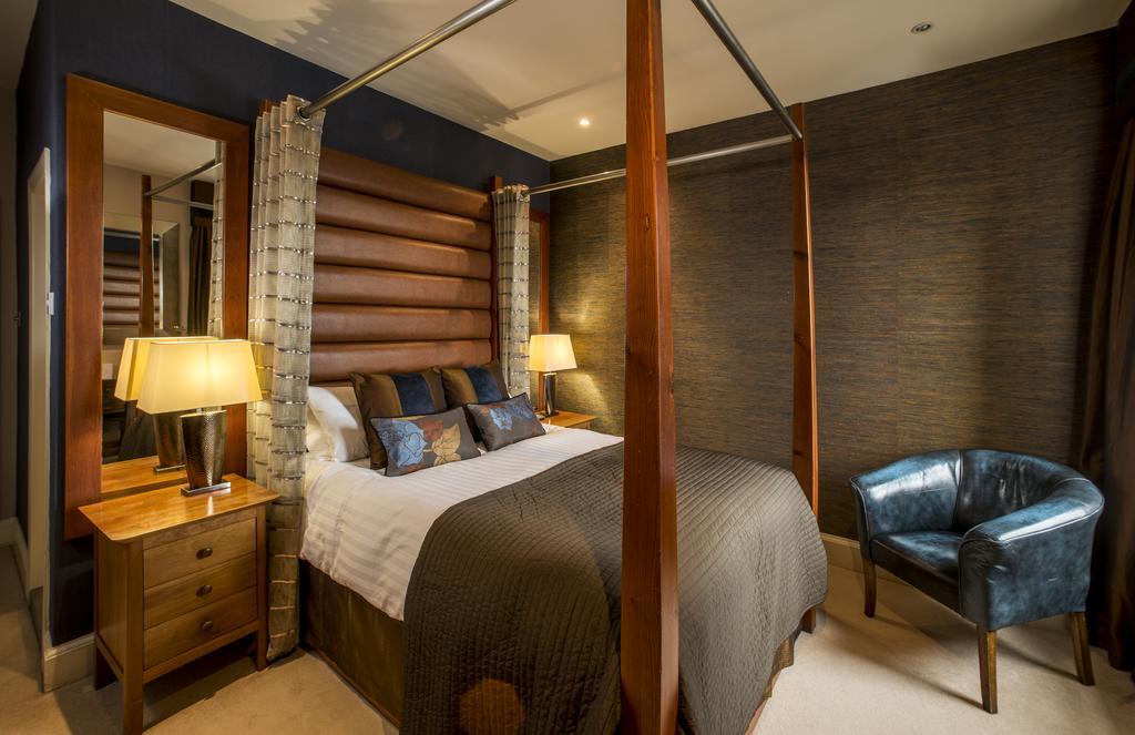 Double Room with Four Poster Bed