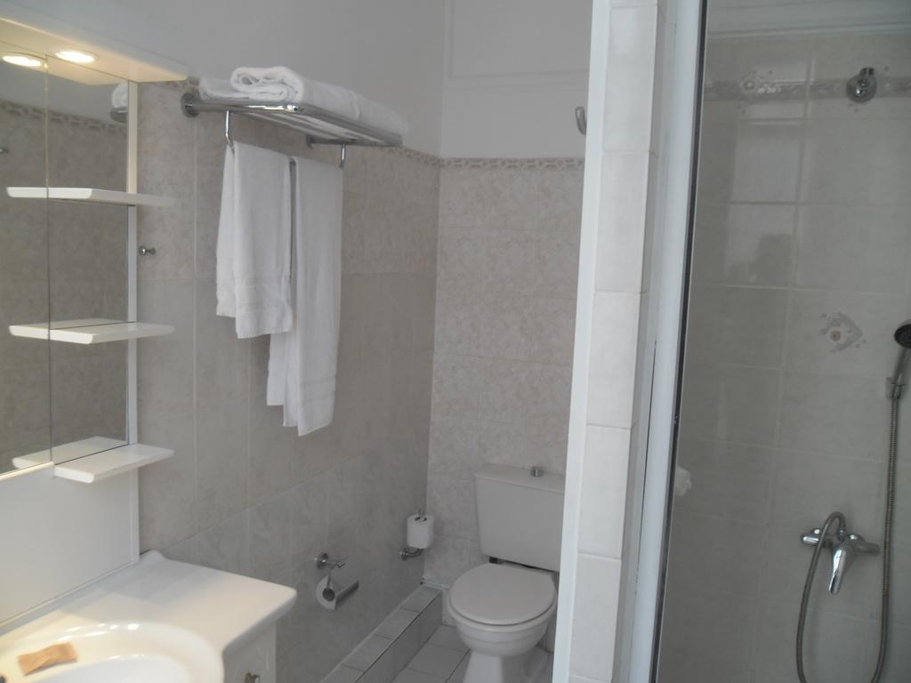 Quarto Familiar com Vista Mar