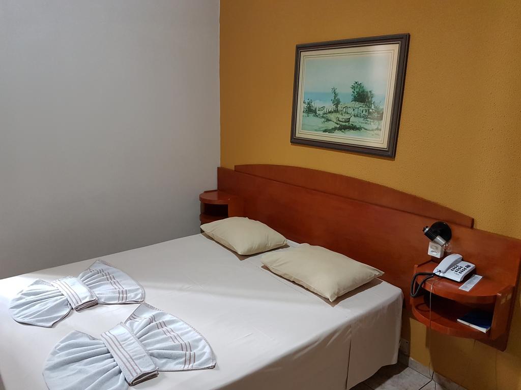 Quarto Deluxe com Cama de Casal ou 2 de Solteiro