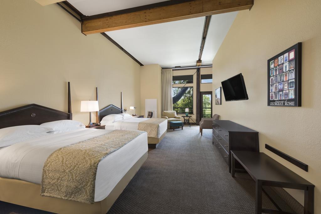 Queen Room with Two Queen Beds - Non-Smoking
