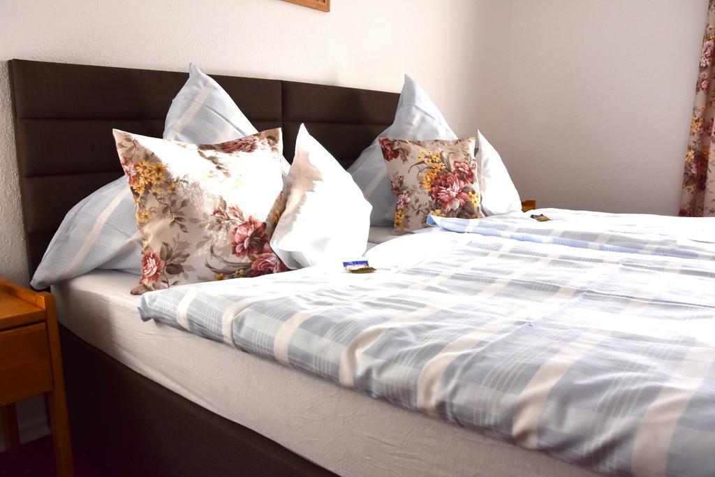 Doppelzimmer mit Balkon