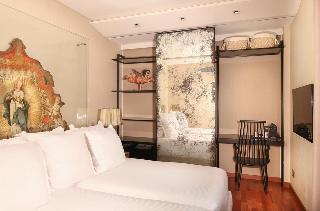 Junior Suite (1-2 Adults),382741405:JPEG
