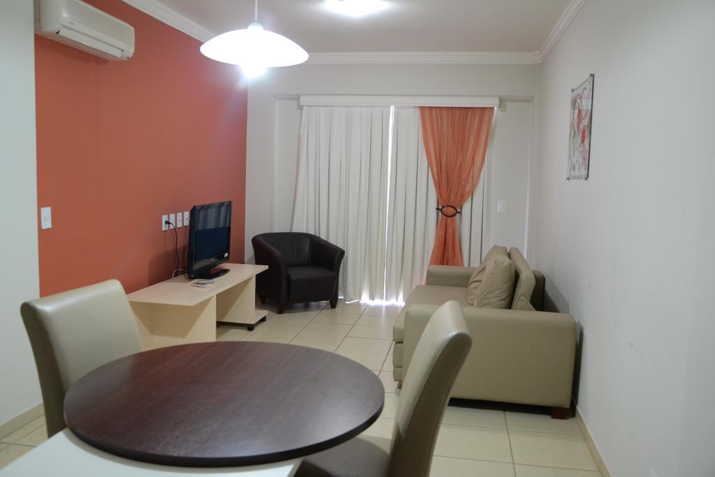Apartamento de 2 Quartos (4 Adultos)