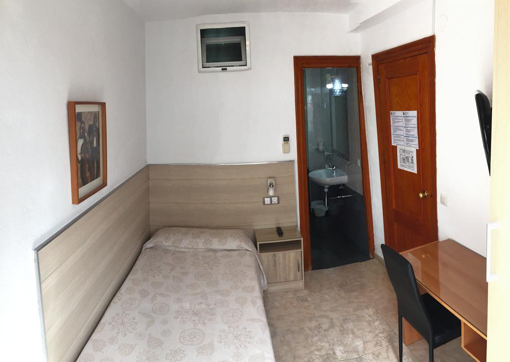 Quarto Individual com Varanda