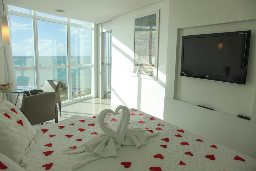 Master Suite Double Oceanfront,404750394:JPEG