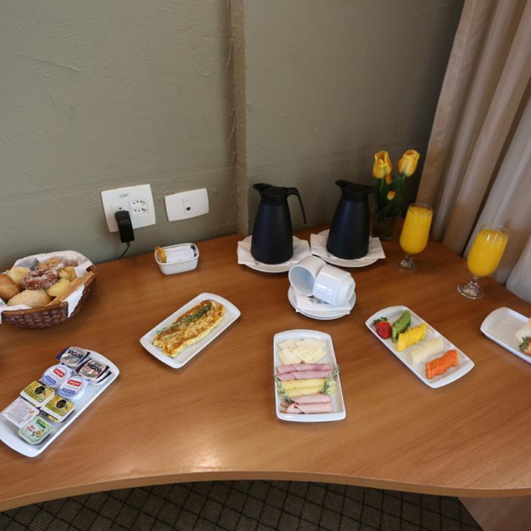 Deluxe Suite,1611072378:JPEG