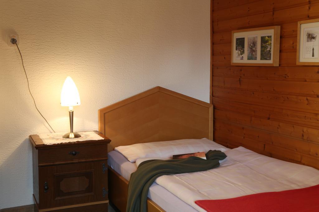 Standard Einzelzimmer mit Gemeinschaftsbad