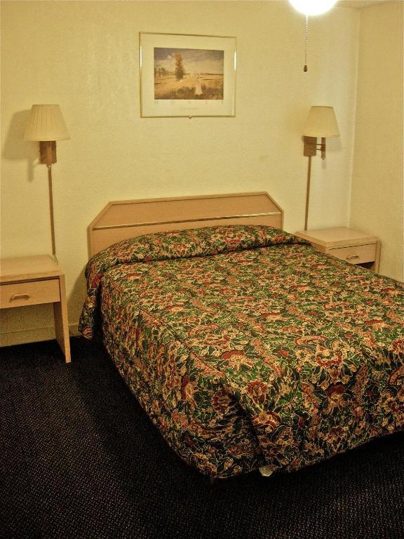 Queen Room,40023046:JPEG