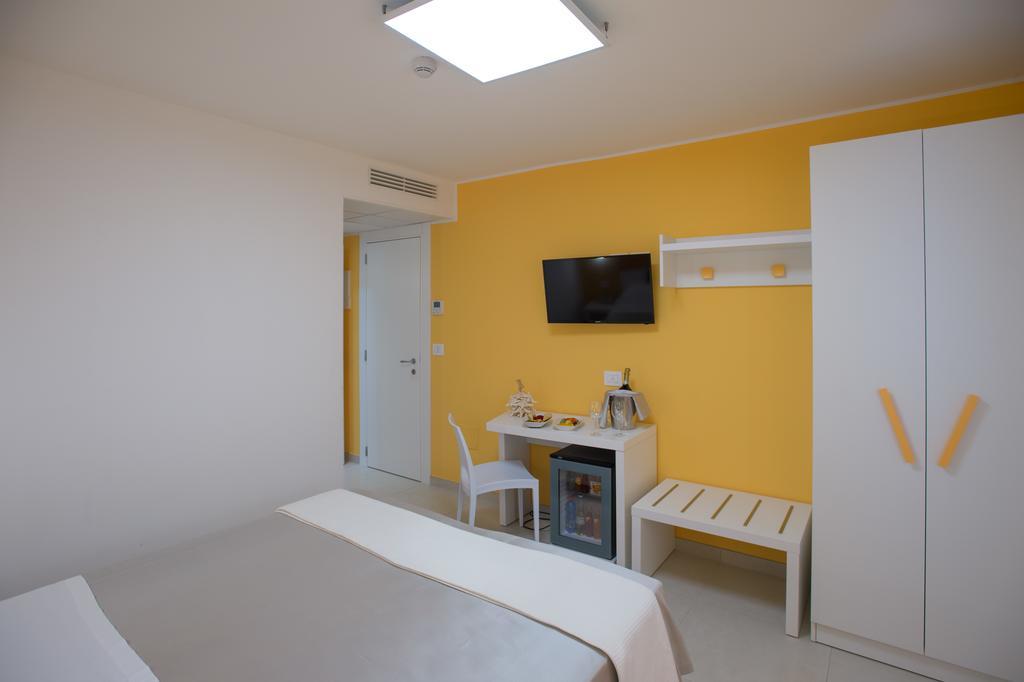 Camera Matrimoniale/Doppia con Letti Singoli