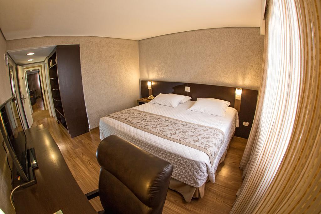 Quarto Duplo Deluxe