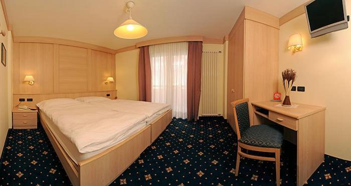 Standard Double or Twin Room Balcony
