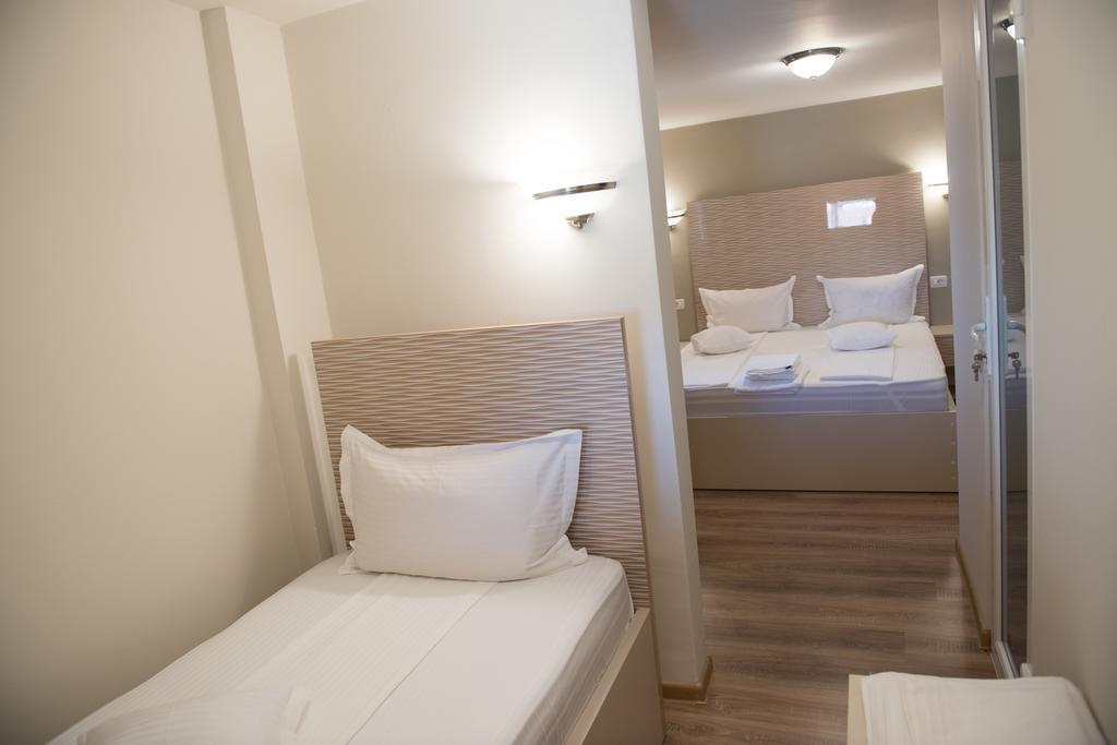Dreibettzimmer
