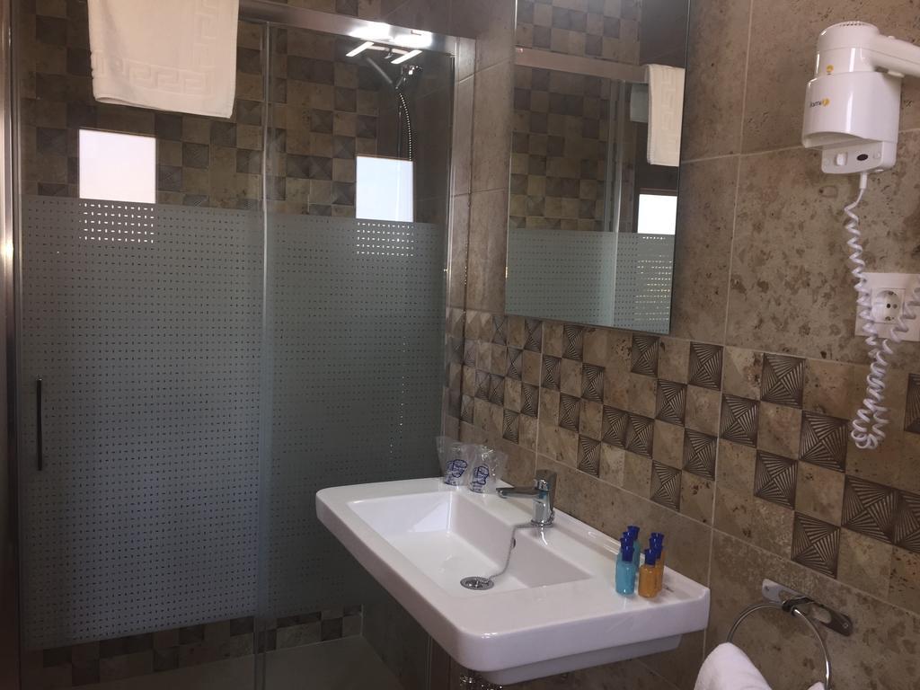 Habitación Cuádruple con baño privado