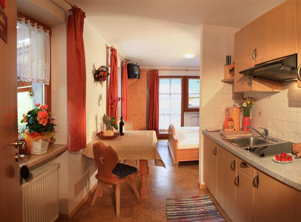 Apartment mit Balkon
