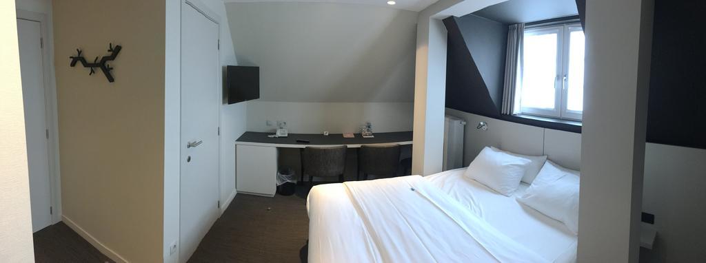 Small Double Room with Shower,409761429:JPEG