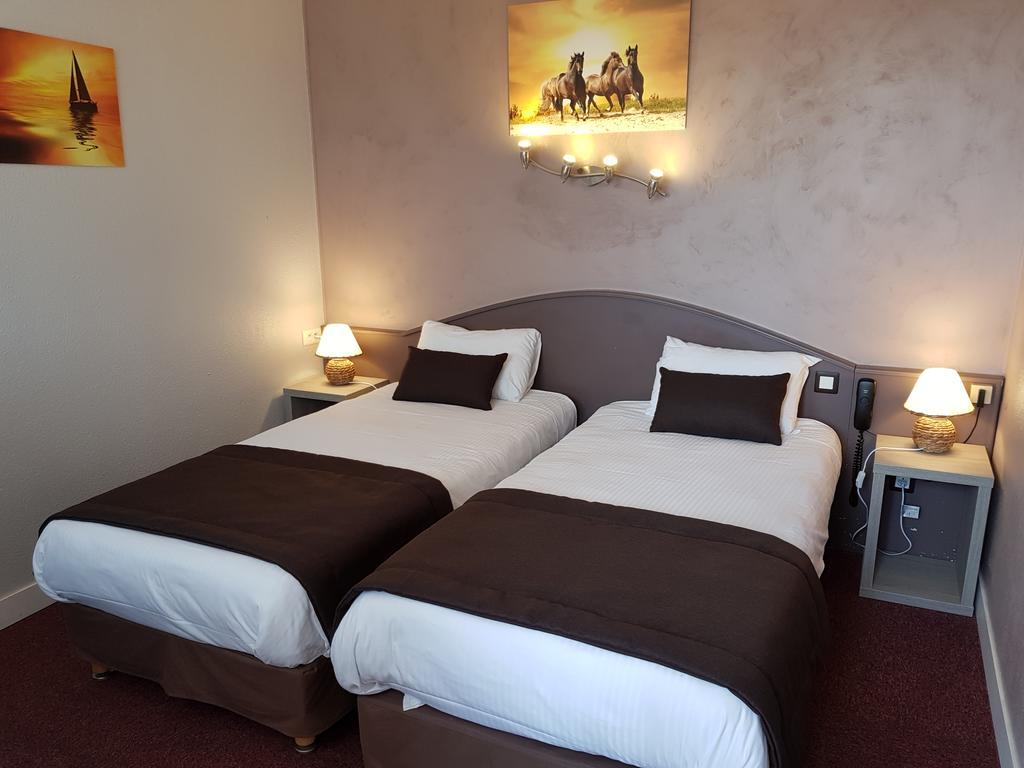 Standard Twin Room,411441282:JPEG