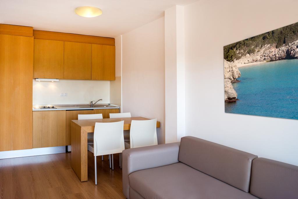 Apartamento de 1 dormitorio con terraza