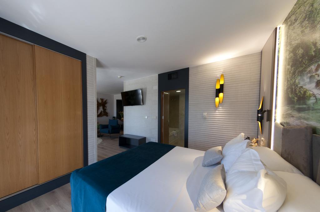 Premium Suite with Hot Tub