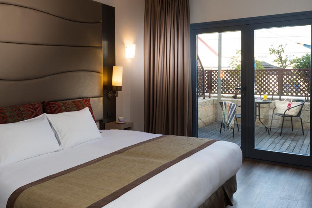 Quarto Superior com Cama de Casal ou 2 de Solteiro e Varanda