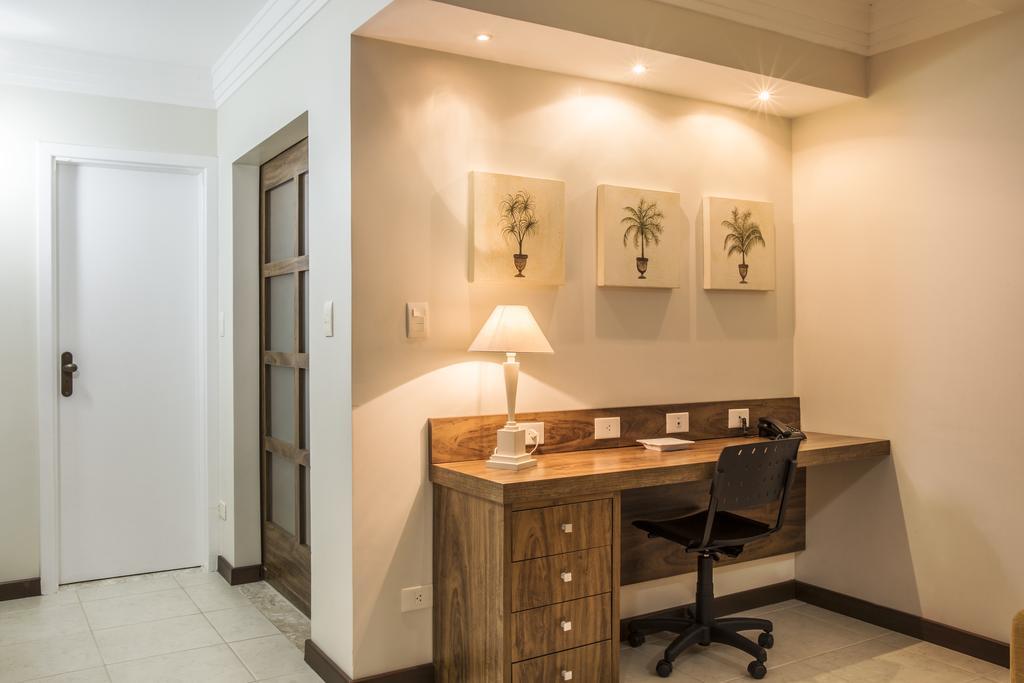 Suíte Deluxe com Banheira de Hidromassagem
