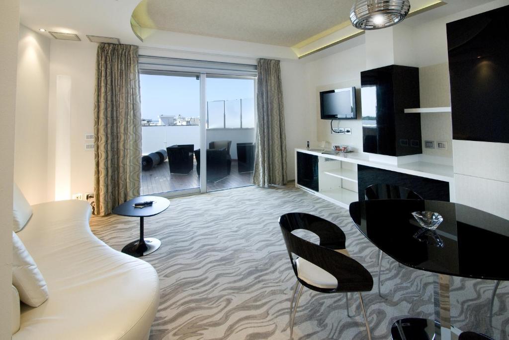 Suite Luxury - Ultimo Piano (2 Adulti)