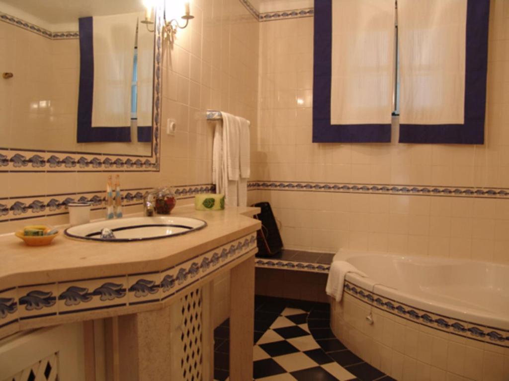 Quarto Duplo