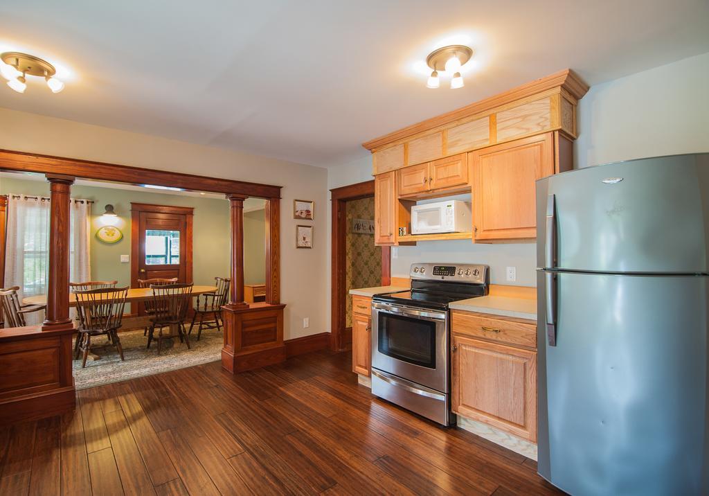 Family Room,422578050:JPEG