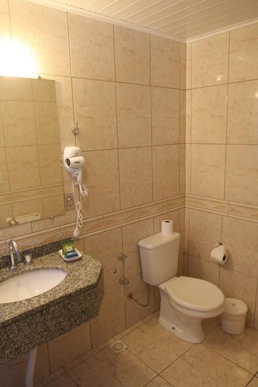 Quarto Triplo Standard