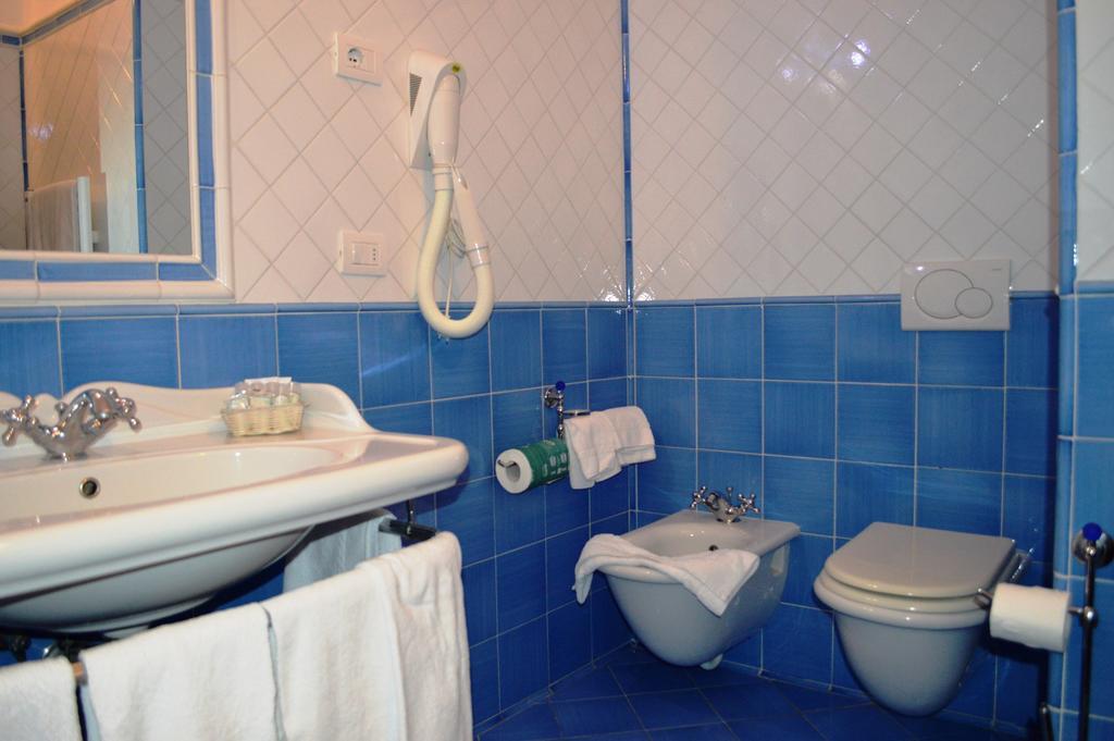 Standard Double or Twin Room with Sea View