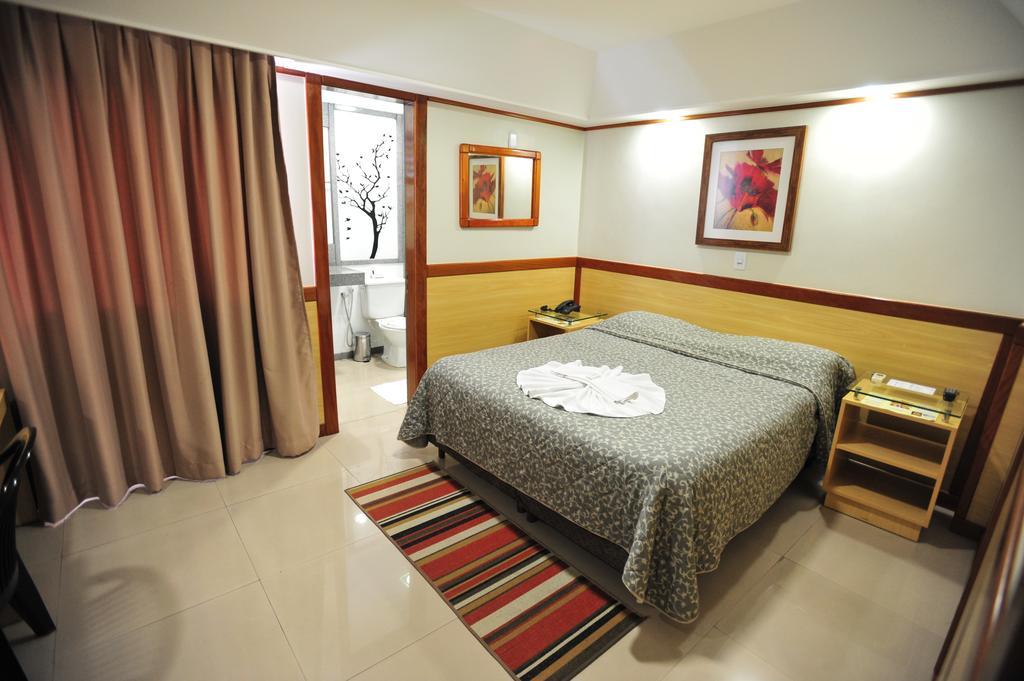 Quarto Deluxe com Cama de Casal ou 2 de Solteiro